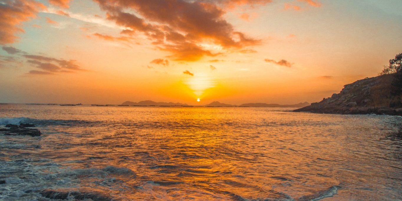 ave-calvar-p-qC09VoHbs-unsplash